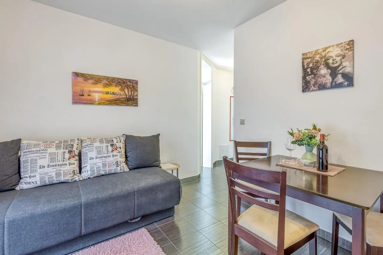 Apartments Kardumovic Kukci